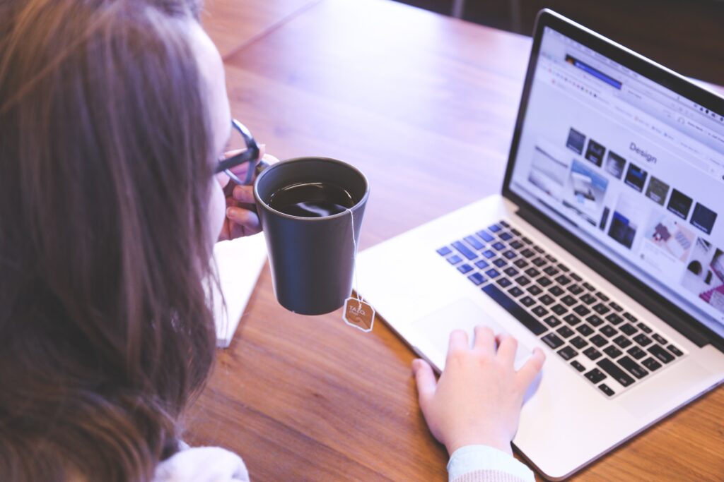 woman with computer